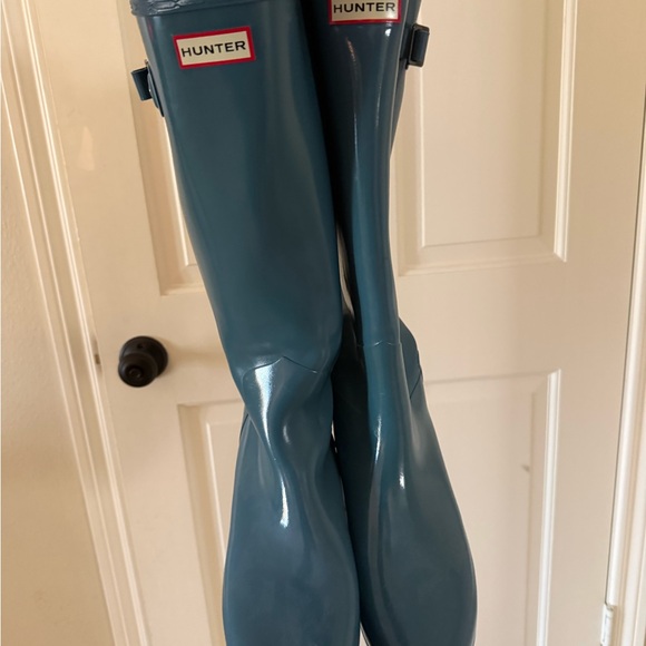 Hunter Blue Rain Boots - Picture 1 of 3